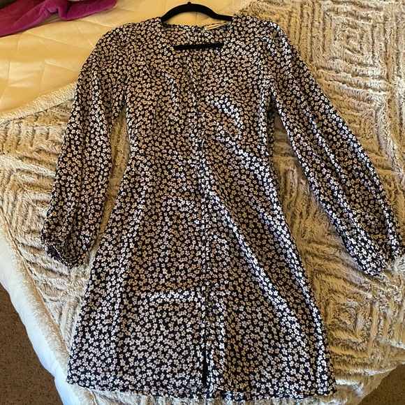 Abercrombie & Fitch Dresses & Skirts - Abercrombie and Fitch Floral Dress